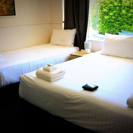 The Commercial Hotel Motel Chinchilla Exterior foto