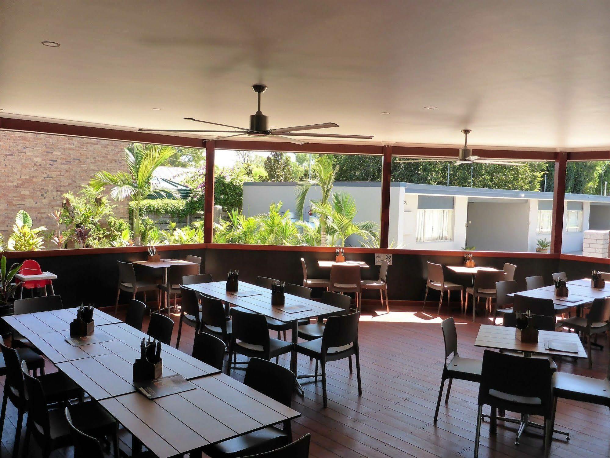 The Commercial Hotel Motel Chinchilla Exterior foto